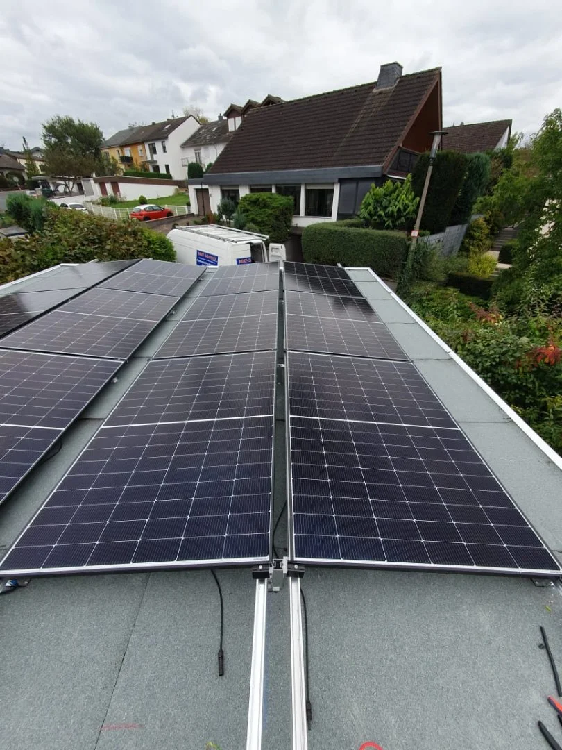 Photovoltaikanlage auf Garagendach in Nievern