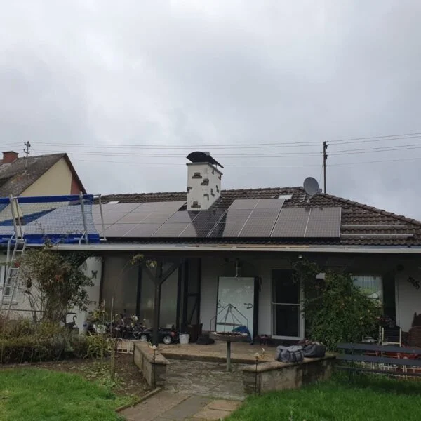 Solaranlage auf einem Hausdach in Bendorf installiert