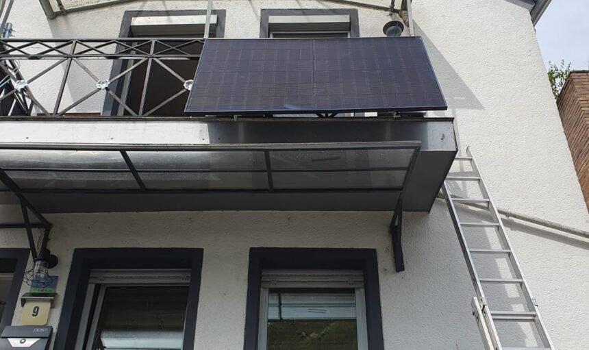 Solarmodul an einem Haus in Dausenau installiert